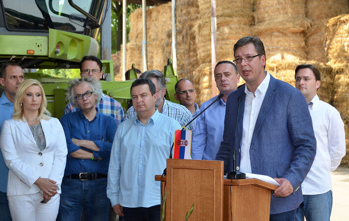 Alkesandar Vučić: Száz nap alatt 32 törvényt fogadott el a kormány, amivel megalapozta a versenyképesség, a piaci viszonyok, a befektetések és a munkavállalás jobb feltételeit (Fotó: Ótos András) Alkesandar Vučić: Száz nap alatt 32 törvényt fogadott el a kormány, amivel megalapozta a versenyképesség, a piaci viszonyok, a befektetések és a munkavállalás jobb feltételeit (Fotó: Ótos András)
