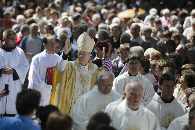 Erdő Péter esztergom-budapesti érsek a mátraverebély-szentkúti főbúcsúra érkezik (Fotó: MTI)