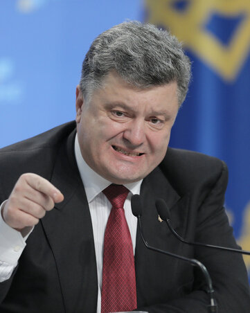 Petro Porosenko csütörtöki kijevi sajtótájékoztatóján (Fotó: Beta/AP)