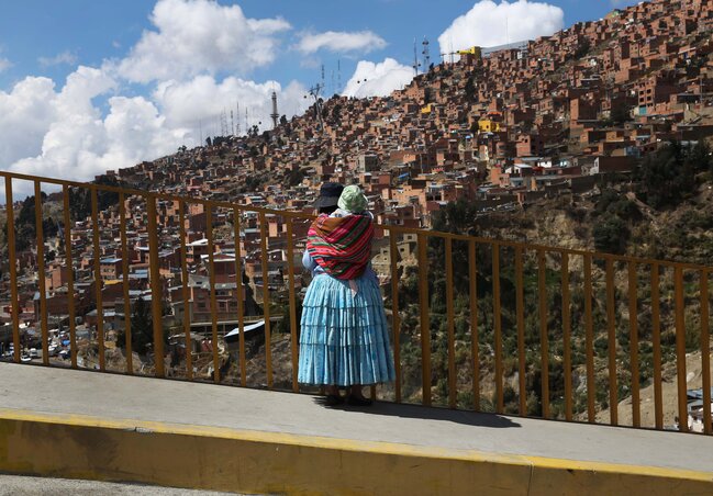 La Paz-i látkép – Bolíviában a gazdaság várhatóan hét százalékkal gyarapodik az idén (Fotó: Beta/AP) La Paz-i látkép – Bolíviában a gazdaság várhatóan hét százalékkal gyarapodik az idén (Fotó: Beta/AP)