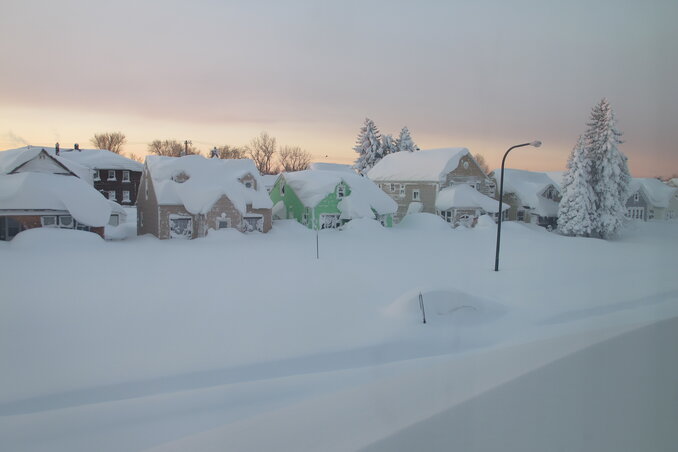 Buffalo keleti része azt követően, hogy elvonult a hóvihar (Fotó: Beta/AP)