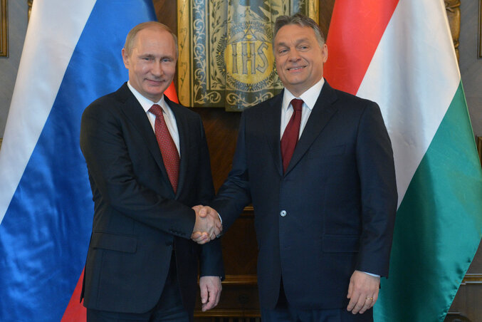 Vlagyimir Putyin és Orbán Viktor (Fotó: Beta/AP) Vlagyimir Putyin és Orbán Viktor (Fotó: Beta/AP)