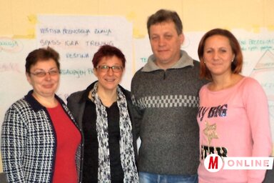 A zentai pedagógusok az egyik tréner társaságában