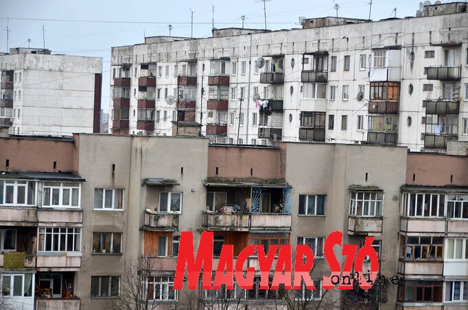 Vajon miként fizetik ki a fűtés díját a jövő télen, ha négyszeresére nő a gáz ára? Vajon miként fizetik ki a fűtés díját a jövő télen, ha négyszeresére nő a gáz ára?