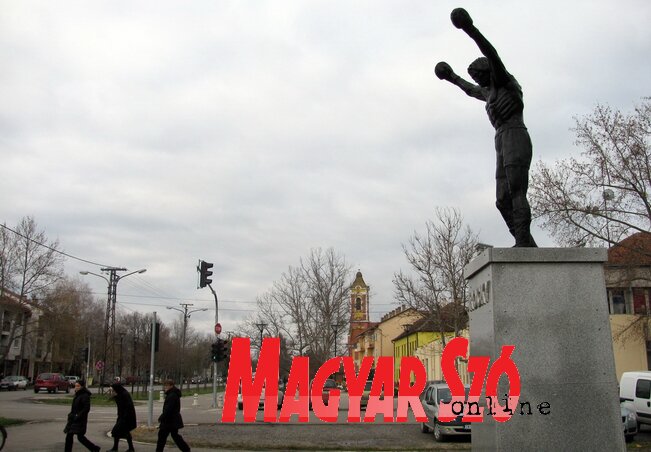 Bajban a fejletlen község (Fotó: Kecskés István)