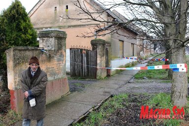 A fiát gyászoló édesapa