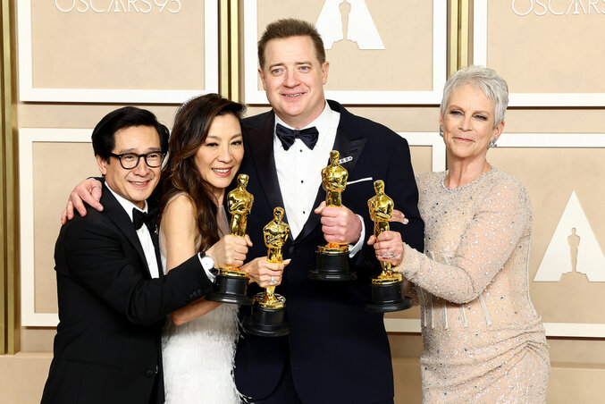 Ke Huy Quan, Michelle Yeoh , Brendan Fraser és Jamie Lee Curtis (Fotók: Getty Images Hungary)