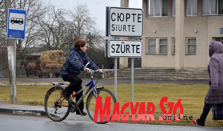 Le is út, fel is út. Merre tartunk? (Fotók: Ótos András) Le is út, fel is út. Merre tartunk? (Fotók: Ótos András)