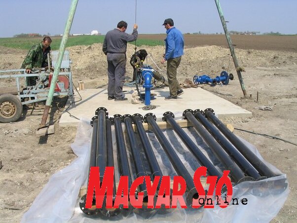 Évente egy-két kutat kellene fúrni a folyamatos vízellátás biztosításához Óbecsén (Fotó: Fehér Rózsa)