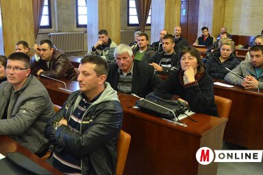 A sikeresen pályázó termelők egy csoportja (Fotó: Ótos András)
