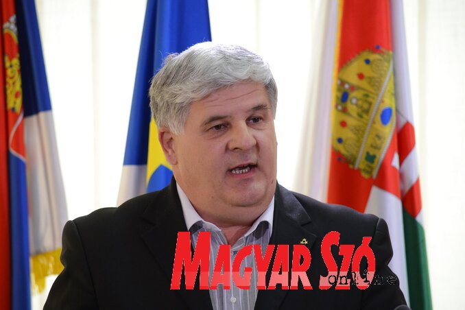 Vass Tibor értékelése szerint az elmúlt néhány napban csorba esett az MNT tekintélyén Vass Tibor értékelése szerint az elmúlt néhány napban csorba esett az MNT tekintélyén