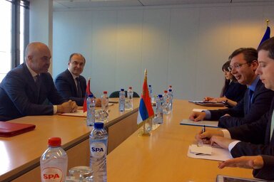 Aleksandar Vučić miniszterelnök Edi Rama albán kormányfővel külön beszélgetett (Fotó: Beta/A szerb kormány sajtóirodája)