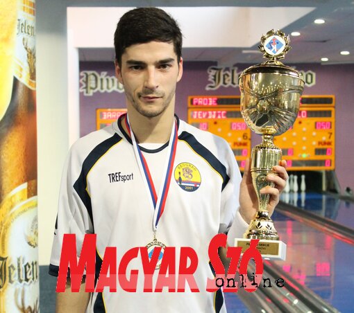 Miloš Simijonović a serleggel Miloš Simijonović a serleggel