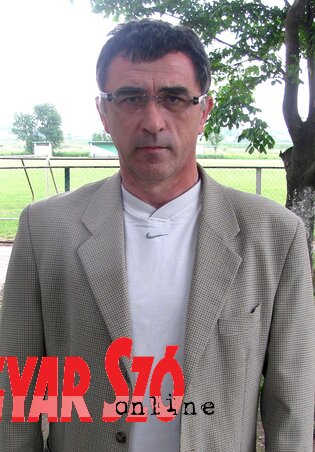 Simon Ferenc: Nem gyarapodunk, de nem is szóródunk (Fotó: Kecskés István) Simon Ferenc: Nem gyarapodunk, de nem is szóródunk (Fotó: Kecskés István)