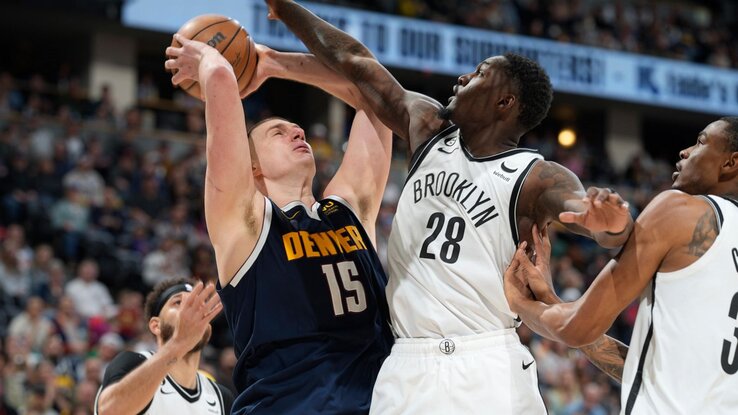 Jokić minden egyes támadásnál kiemelt figyelmet kapott a brooklyniaktól… (Fotó: AP) Jokić minden egyes támadásnál kiemelt figyelmet kapott a brooklyniaktól… (Fotó: AP)