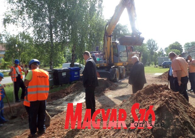 Várhatóan június végére befejeződnek a munkálatok Várhatóan június végére befejeződnek a munkálatok