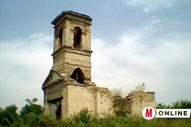 A temetőkápolnát a háború után meggyalázták, szétlopták (Fotó: Fekete J. József)