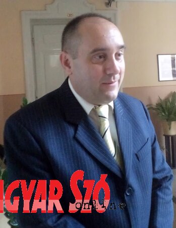 Dr. Menyhárt Attila konzul Dr. Menyhárt Attila konzul