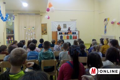 A gyermekek élvezték az előadást (Vidács Hajnalka felvétele)