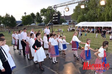A találkozó részvevőit színes programmal várták
