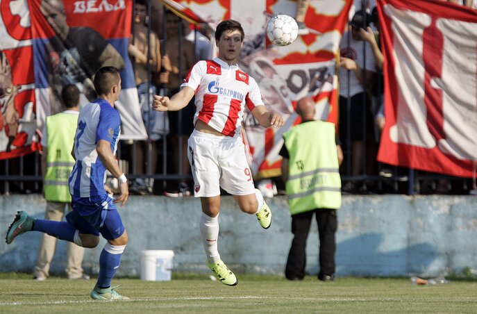 Jelenet az OFK Beograd–Crvena zvezda mérkőzésről, amellyel a hírek szerint az UEFA és az Interpol is foglalkozik majd (Fotó: Beta) Jelenet az OFK Beograd–Crvena zvezda mérkőzésről, amellyel a hírek szerint az UEFA és az Interpol is foglalkozik majd (Fotó: Beta)