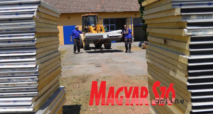 Három napon belül összeáll a konténer Három napon belül összeáll a konténer
