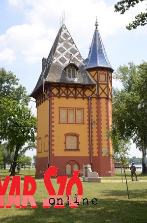 A palicsi tájvédelmi terület talán legszebb épülete, a Vigadó A palicsi tájvédelmi terület talán legszebb épülete, a Vigadó