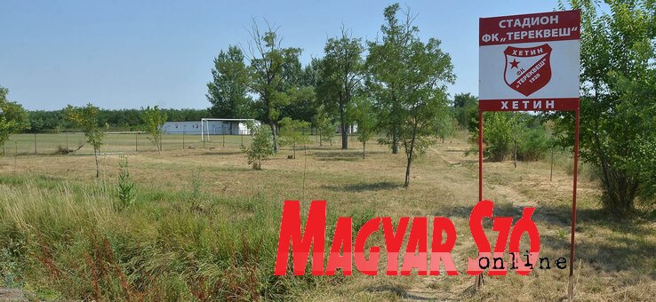 Magyarul is kiírhatták volna (Fotó: Ótos András) Magyarul is kiírhatták volna (Fotó: Ótos András)