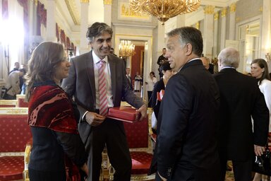 Polgár Judit Orbán Viktor miniszterelnökkel beszélget