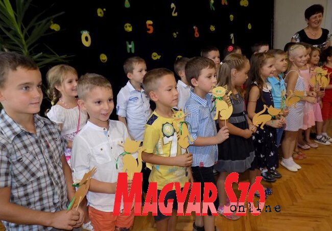 Köszöntötték az első osztályosokat Köszöntötték az első osztályosokat