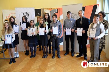 Srednjoškolski recitatori (Fotograf: Čila David)