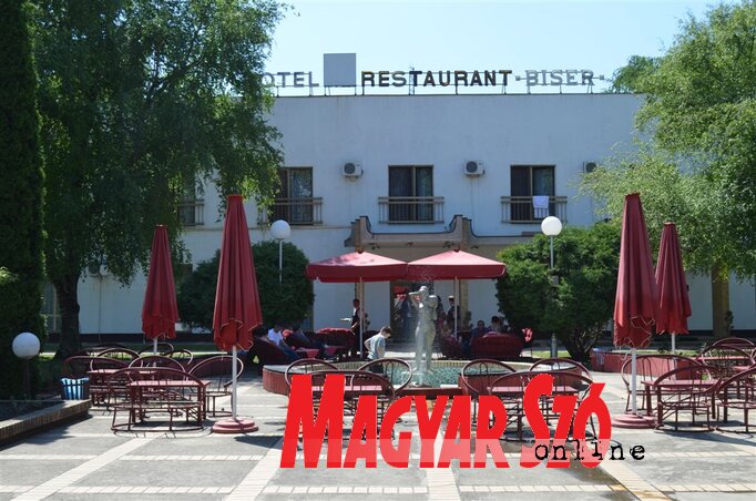 Falcion gróf lóistállója helyén épült a Biser Hotel Falcion gróf lóistállója helyén épült a Biser Hotel