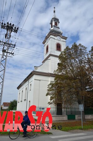 A pirosi templom 175 éves (Fotó: Ótos András) A pirosi templom 175 éves (Fotó: Ótos András)