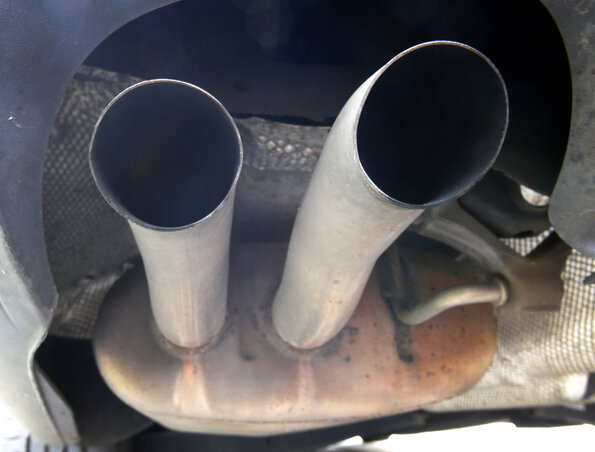 A légszennyezés okozta halálesetek feléért a járművek károsanyag-kibocsátása felelős (Beta/AP)
