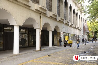 Egy hete folyik az épület földszintjén a munka (Fotó: Molnár Edvárd)