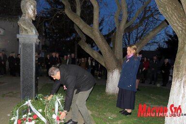 Muzslya magyarsága is koszorúzott (Kecskés István felvétele)