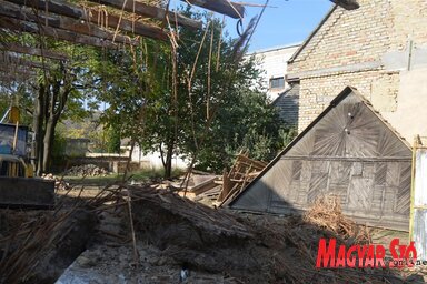 Az idő múlásával dacoló míves asztalosmunka a földön (Herceg Elizabetta felvétele)