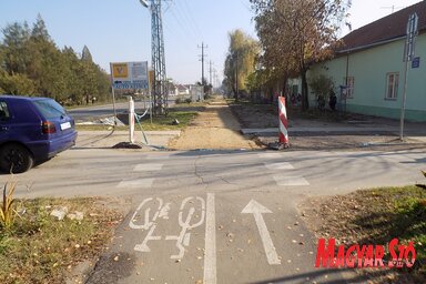 Készül a kerékpárút
