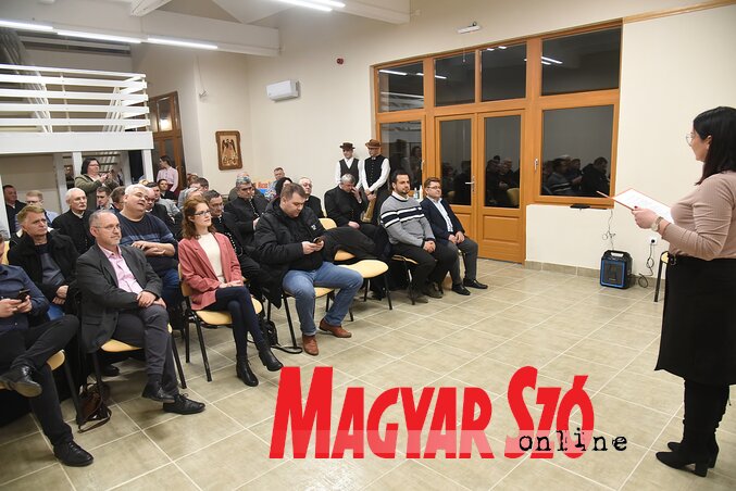 Varjú Márta a napilap jelentőségéről beszélt (Fotó: Gergely József) Varjú Márta a napilap jelentőségéről beszélt (Fotó: Gergely József)