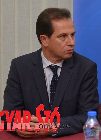 Sógor Csaba: A kisebbségi téma tekintetében a csatlakozás semmit nem old meg (Fotó: Molnár Edvárd) Sógor Csaba: A kisebbségi téma tekintetében a csatlakozás semmit nem old meg (Fotó: Molnár Edvárd)