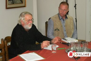 Cservenák Pál és Nagy Tibor – előbbi a topolyai zsidóságról, utóbbi a topolyai hideg napokról tartott előadást (Benedek Miklós felvétele)