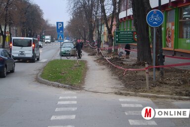 A Fő utcán folyó munkálatok a vége felé közelednek (Benedek Miklós felvétele)