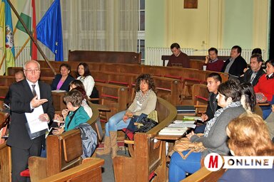 Hajnal Jenő, az MNT elnöke bevezetőjében a szakmai elkötelezettség fontosságáról beszélt (Gergely Árpád felvétele)