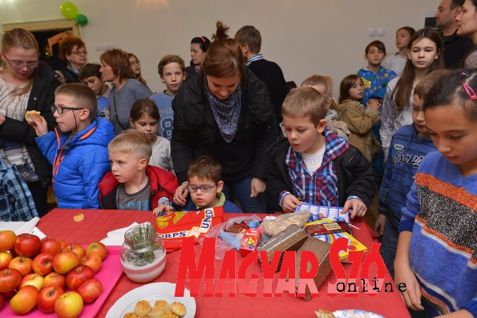 A Lányi Ernő IME zsúfolásig megtelt gyerekkel