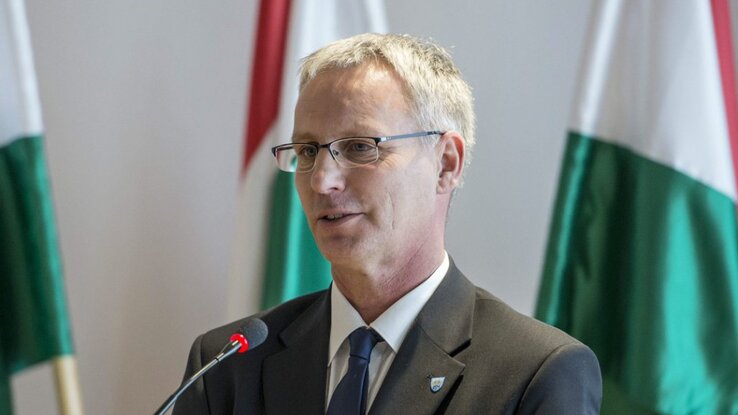 Soltész Miklós: Összekötő kapocs a kereszténység, amelyet egyik oldalról a vad liberalizmus, a másik oldalról pedig – ki kell mondani – a muszlim áradat akar eltaposni (Fotó: MTI)