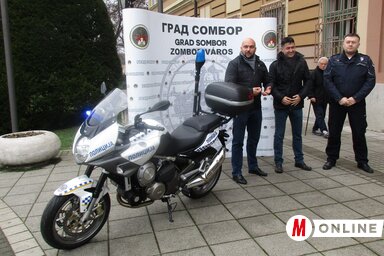 Jövőre már két ilyen jármű ellenőrzi a városi utakat (Fotó: Fekete J. József)