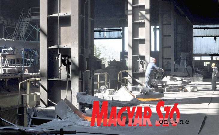 A (keservesen) megkeresett fizetésüket követelik (Fotó: Kecskés istván)