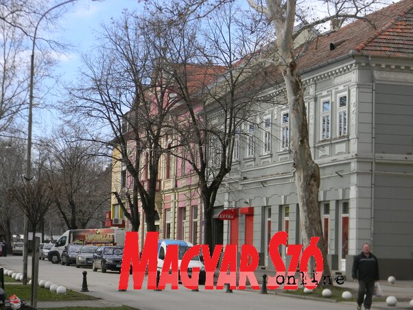 Törökbecsén a héten kezdi meg a terepjárást az összeírást végző bizottság (Fotó: Fehér Rózsa) Törökbecsén a héten kezdi meg a terepjárást az összeírást végző bizottság (Fotó: Fehér Rózsa)