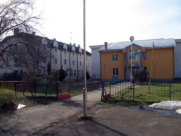 Muzslyai kollégium és óvoda (Fotók: Kecskés István) Muzslyai kollégium és óvoda (Fotók: Kecskés István)