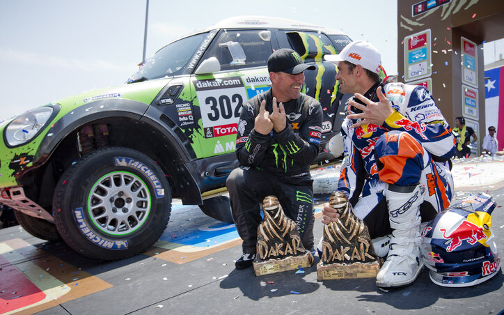 A 2013-as Dakar-rali két legnagyobb csillaga: Stéphane Peterhansel a tizenegyedik, Cyril Despres pedig az ötödik győzelmét mutatja (Fotó: Beta/AP) A 2013-as Dakar-rali két legnagyobb csillaga: Stéphane Peterhansel a tizenegyedik, Cyril Despres pedig az ötödik győzelmét mutatja (Fotó: Beta/AP)